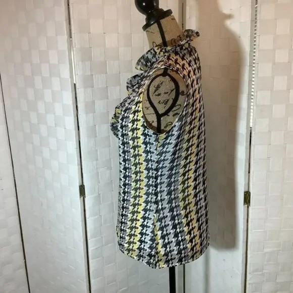 banana republic sleeveless blouse size small - Picture 4 of 7